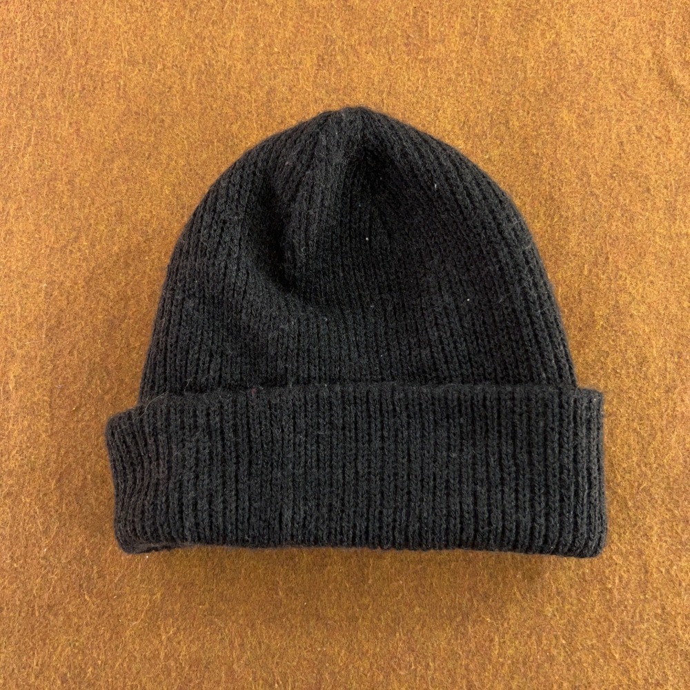 The North Face Unisex OS Black Ribbed Knit Cuffed Logo Patch Beanie Hat New - Picture 3 of 5